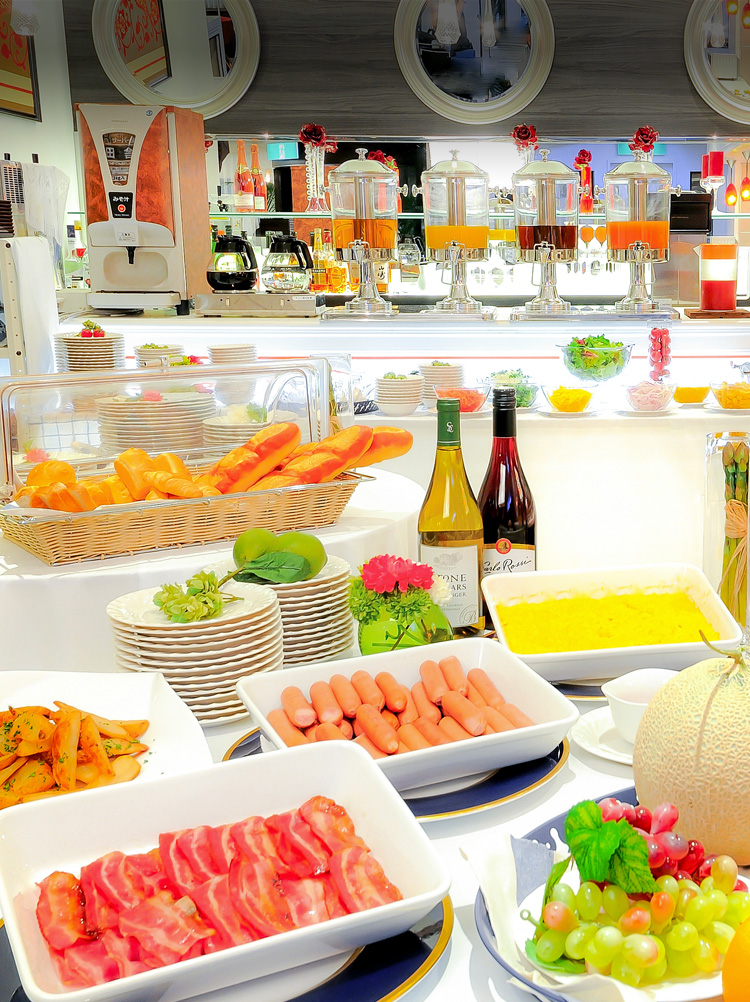 朝食バイキング